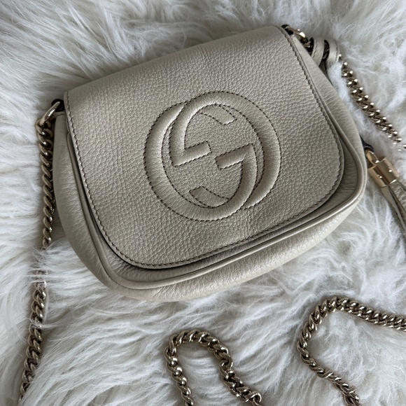 GUCCI SMALL SOHO FLAP BAG, WHITE - Picture 2 of 16